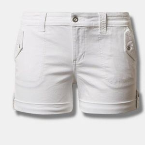 Torrid 3.5 Inch Military Stretch Twill Mid-Rise Short SIZE 18